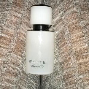 ***SOLD*** Nwot Kenneth Cole white for her parfum
